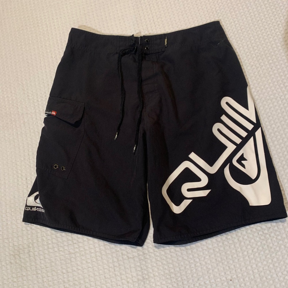 Quiksilver Mens Black Board Shorts White Logo Swim Trunks Size 32